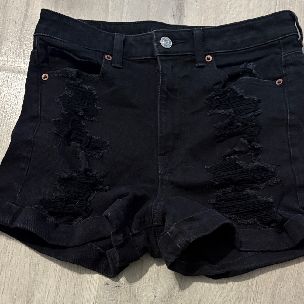 Distressed Mom black jean short